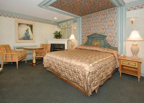 Lodge Econo And Boardwalk